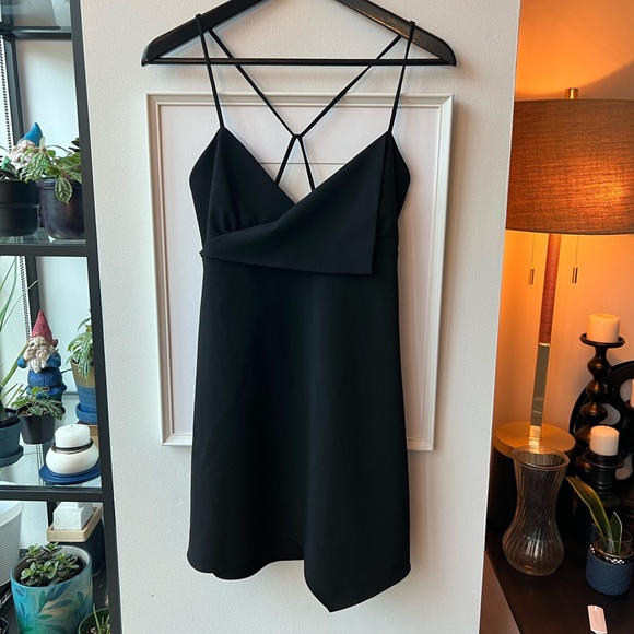Zara asymmetric LBD - Picture 2 of 3